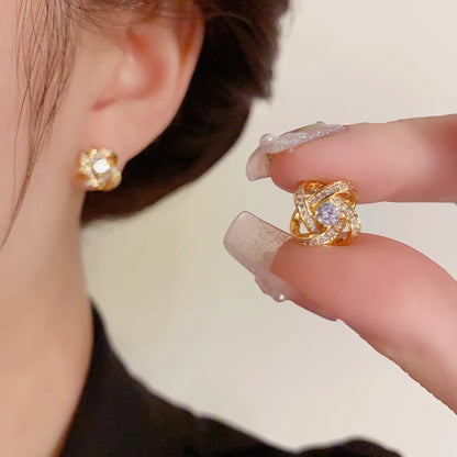 Boucles d'oreilles en zirconiaux de luxe léger, simples, à motif croisé et creux, géométriques, pour mariage, cadeaux d'exception pour femmes